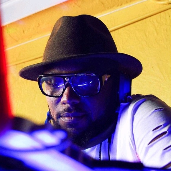 Meet your Posher, Olson - Picture 1 of 1